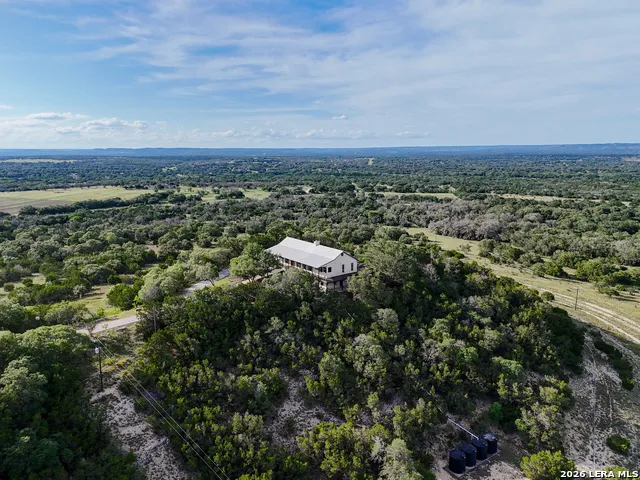 26 SEEWALD RD Boerne, TX 78006
