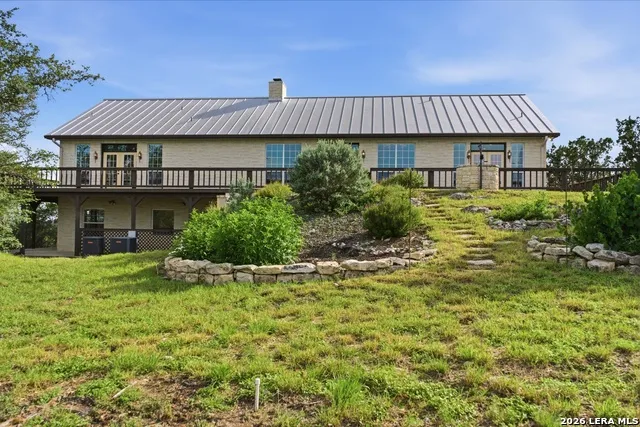 26 SEEWALD RD Boerne, TX 78006