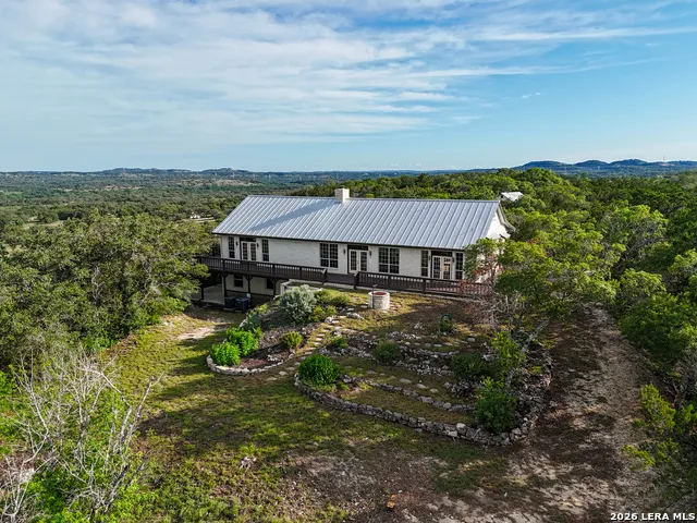 26 SEEWALD RD Boerne, TX 78006
