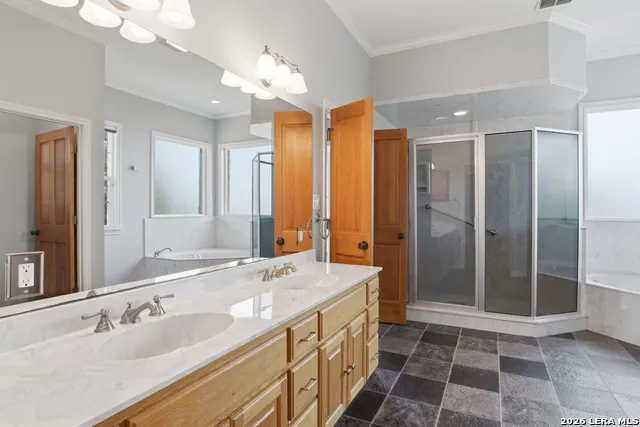 26 SEEWALD RD Boerne, TX 78006