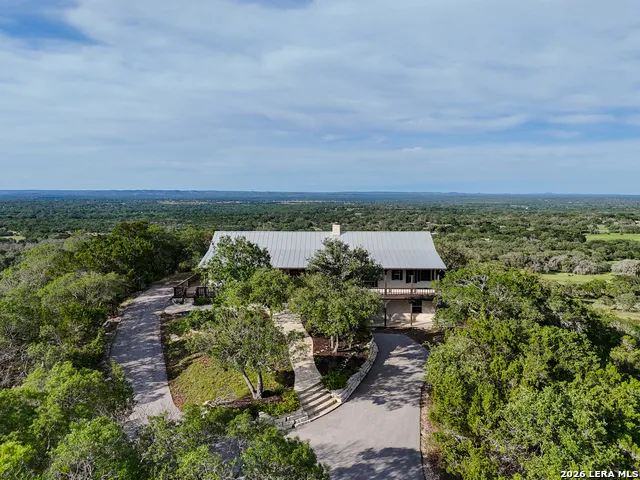 26 SEEWALD RD Boerne, TX 78006