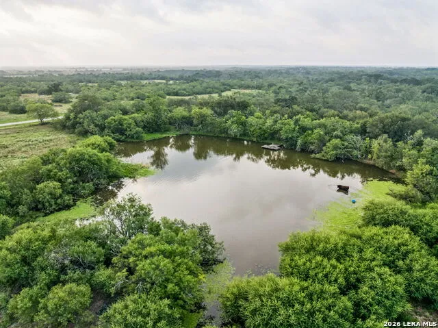 9611 WILKE RD Kingsbury, TX 78638