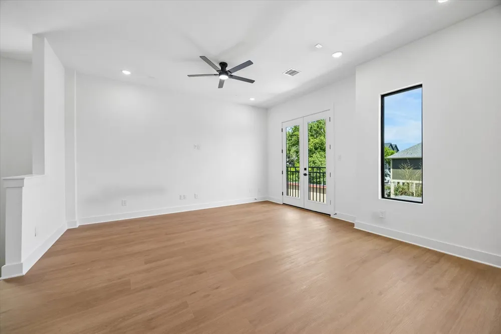 1325 W 22nd Street Houston, TX 77008