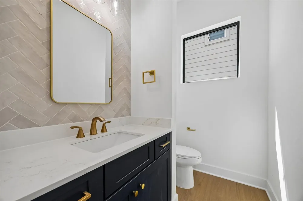 1325 W 22nd Street Houston, TX 77008