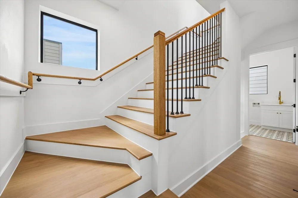 1325 W 22nd Street Houston, TX 77008