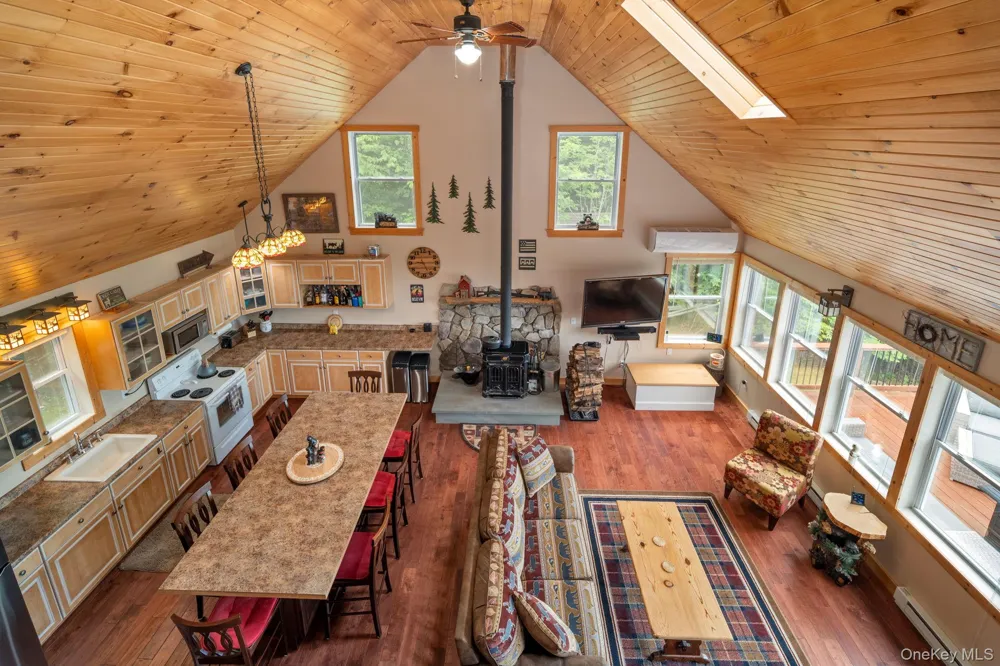 415 High Pine Meadows Rd, Middleburgh NY Road Call Listing Agent, NY 12122