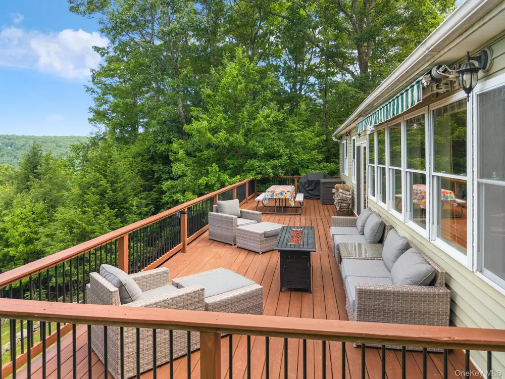 415 High Pine Meadows Rd, Middleburgh NY Road Call Listing Agent, NY 12122
