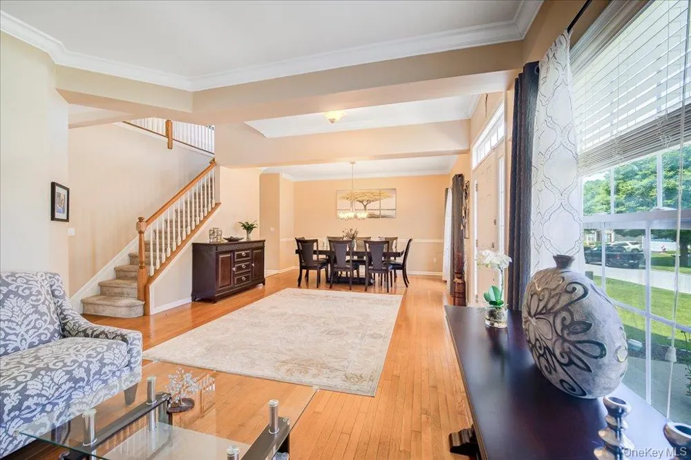 56 Plum Court Drive Poughquag, NY 12570