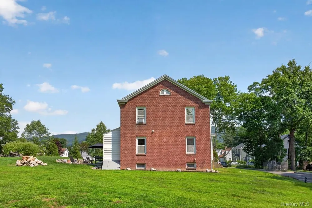 36 W Center Street Beacon, NY 12508