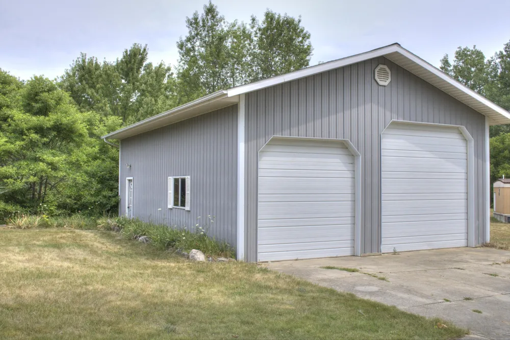 8015 E Sanders Road Vestaburg, MI 48891