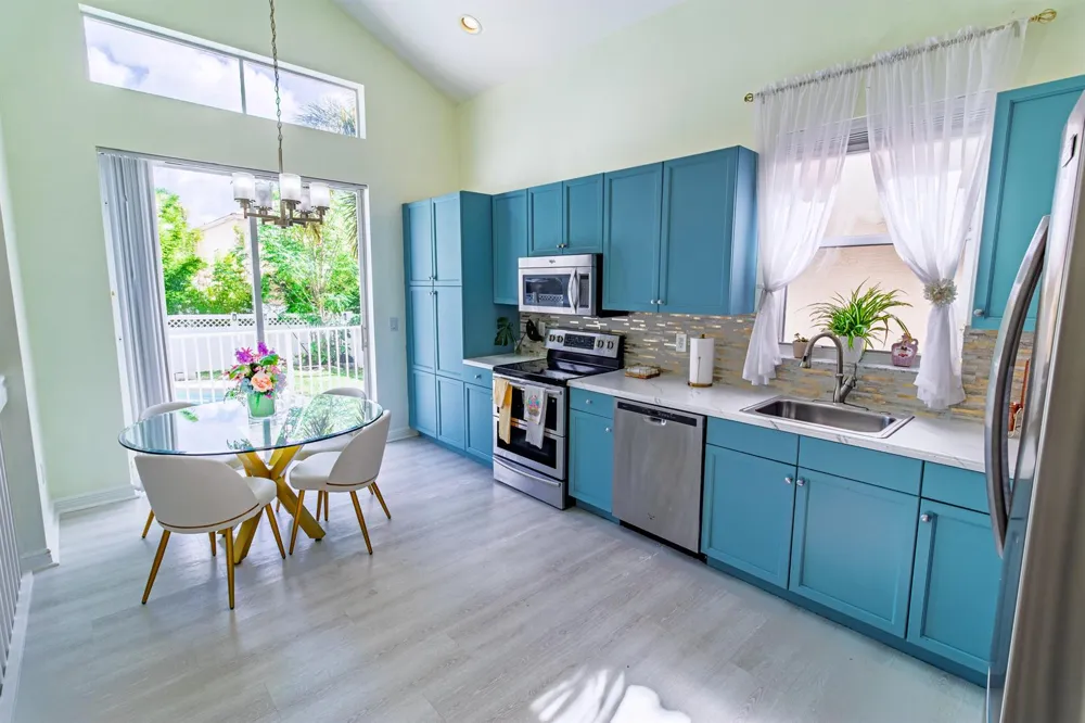 1534 Running Oak Lane Royal Palm Beach, FL 33411