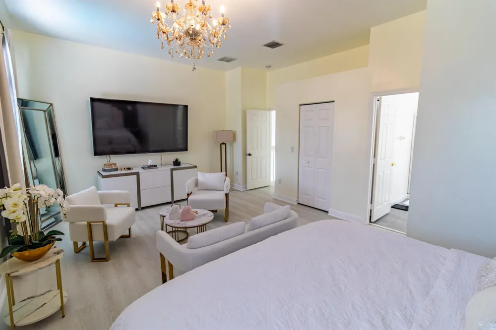1534 Running Oak Lane Royal Palm Beach, FL 33411
