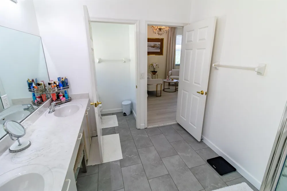 1534 Running Oak Lane Royal Palm Beach, FL 33411