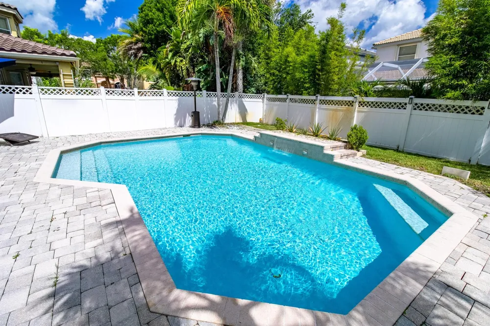 1534 Running Oak Lane Royal Palm Beach, FL 33411