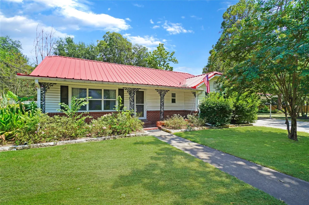 401 S Mill Street Winnsboro, TX 75494