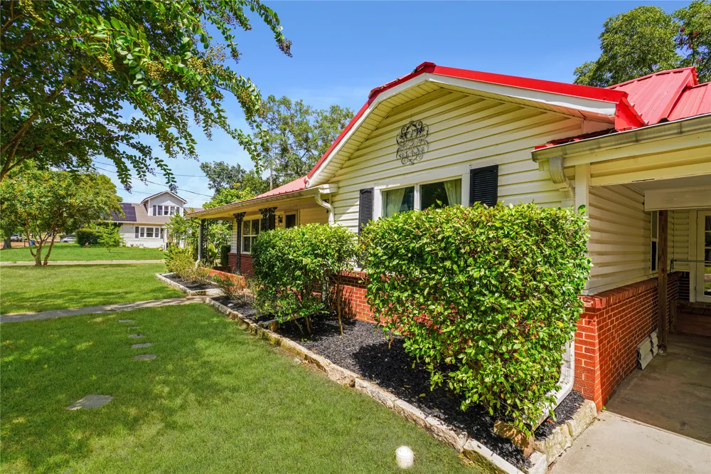 401 S Mill Street Winnsboro, TX 75494