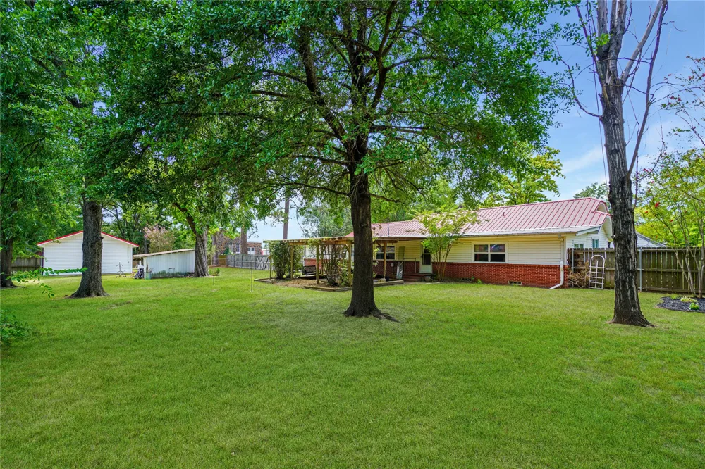 401 S Mill Street Winnsboro, TX 75494