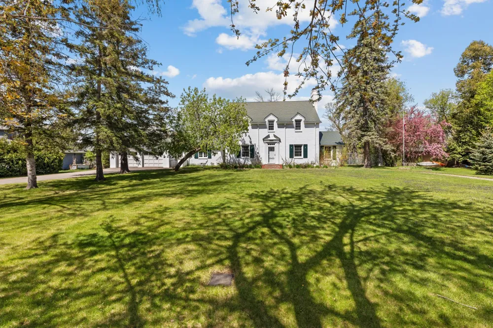 415 Bluff Avenue Brainerd, MN 56401
