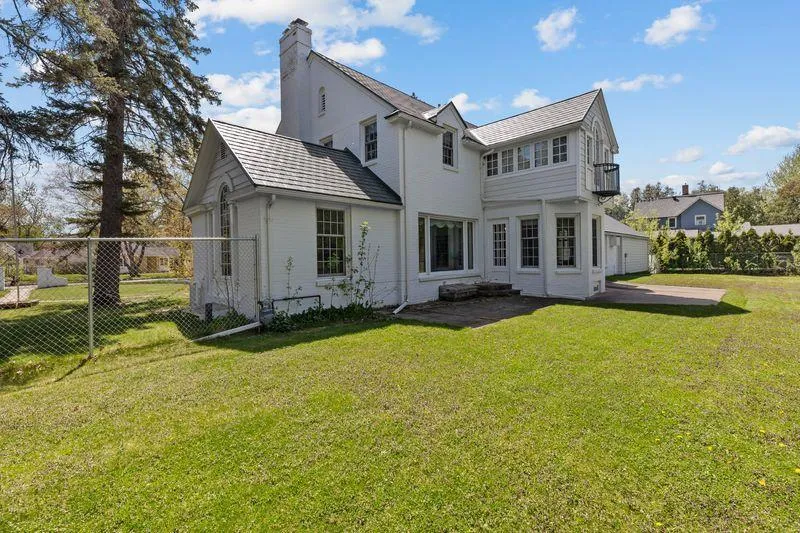 415 Bluff Avenue Brainerd, MN 56401