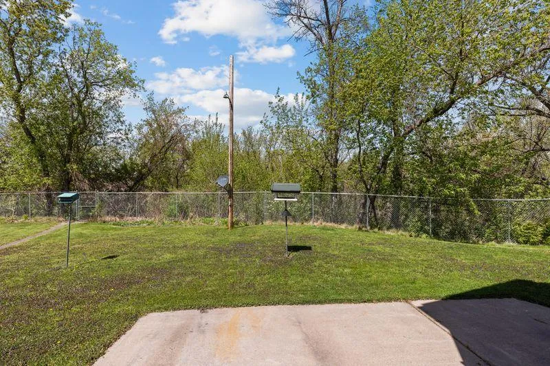415 Bluff Avenue Brainerd, MN 56401