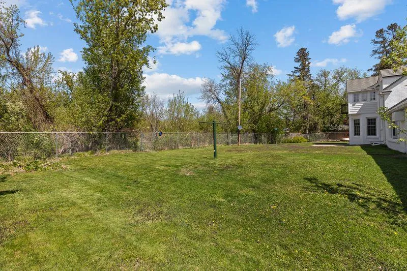 415 Bluff Avenue Brainerd, MN 56401