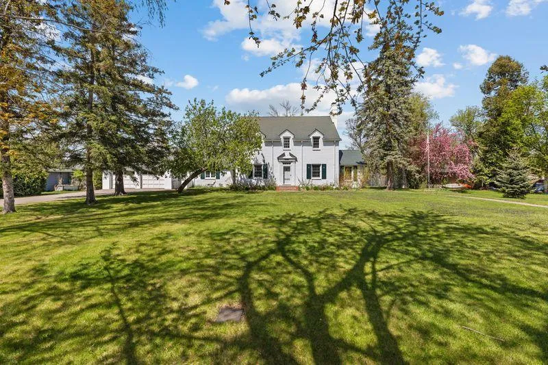 415 Bluff Avenue Brainerd, MN 56401