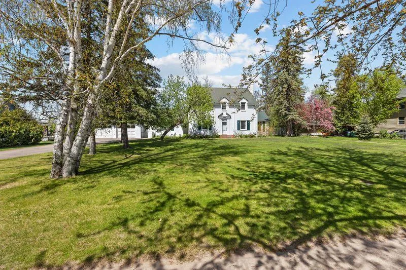 415 Bluff Avenue Brainerd, MN 56401