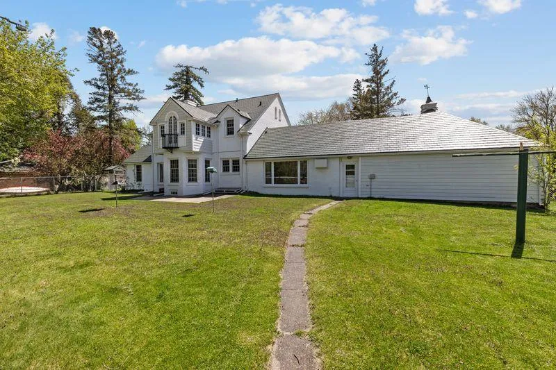 415 Bluff Avenue Brainerd, MN 56401