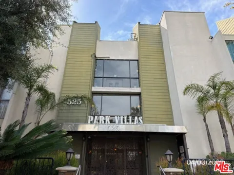 525 S Ardmore Avenue