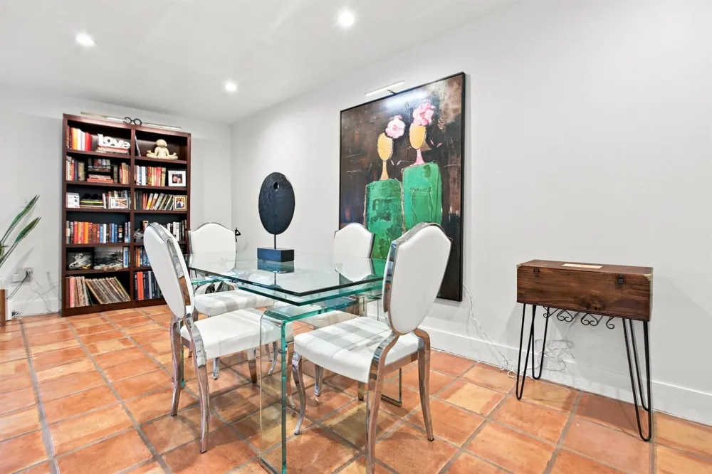 980 NW N River Drive #30 Miami, FL 33136