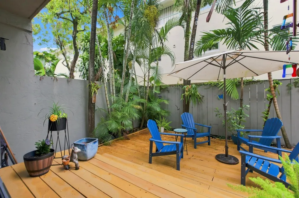 980 NW N River Drive #30 Miami, FL 33136