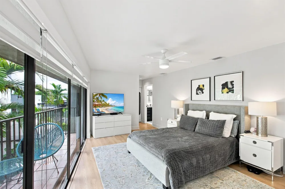 980 NW N River Drive #30 Miami, FL 33136