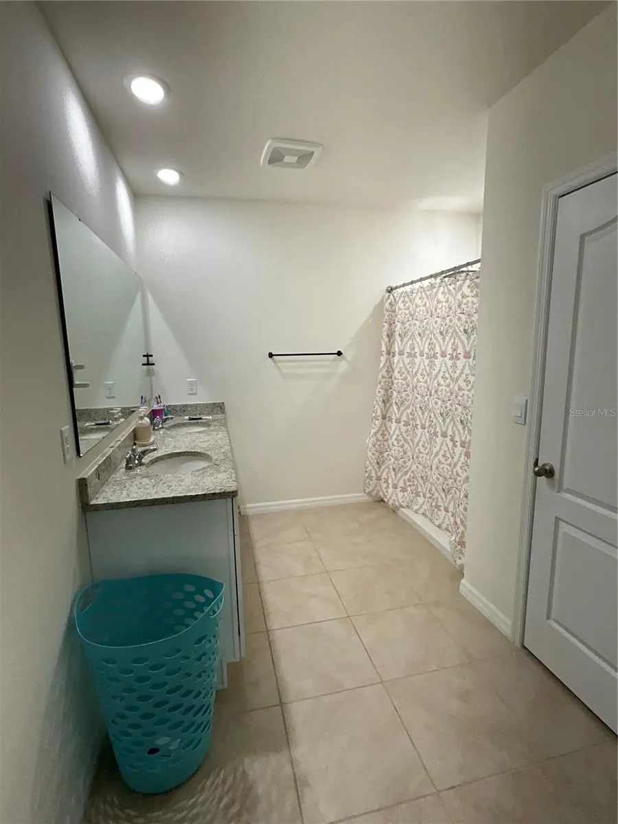 33525 ALWAYS DREAMING COURT Sorrento, FL 32776