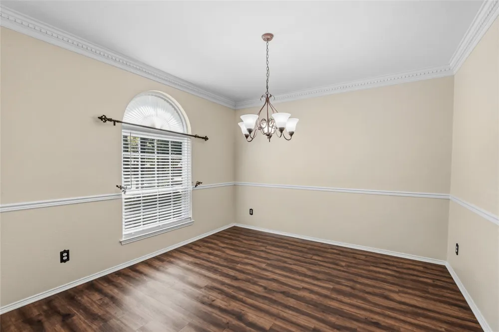 725 Big Horn Trail Crowley, TX 76036
