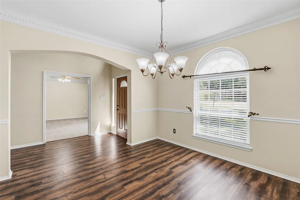725 Big Horn Trail Crowley, TX 76036