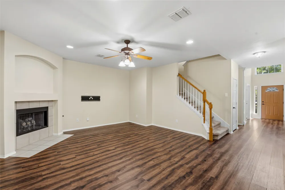 725 Big Horn Trail Crowley, TX 76036