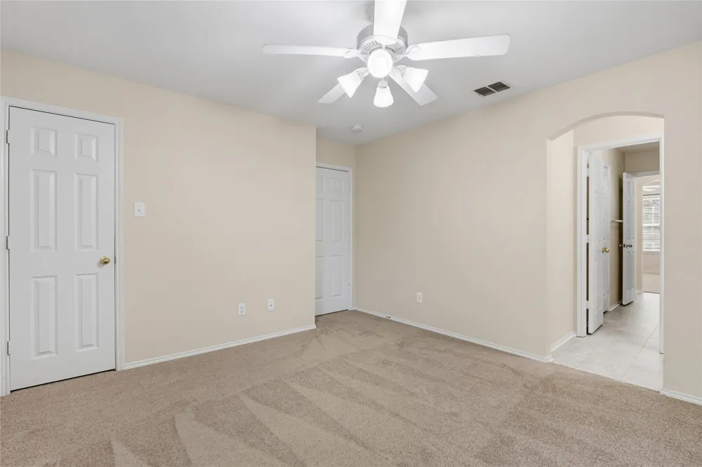 725 Big Horn Trail Crowley, TX 76036