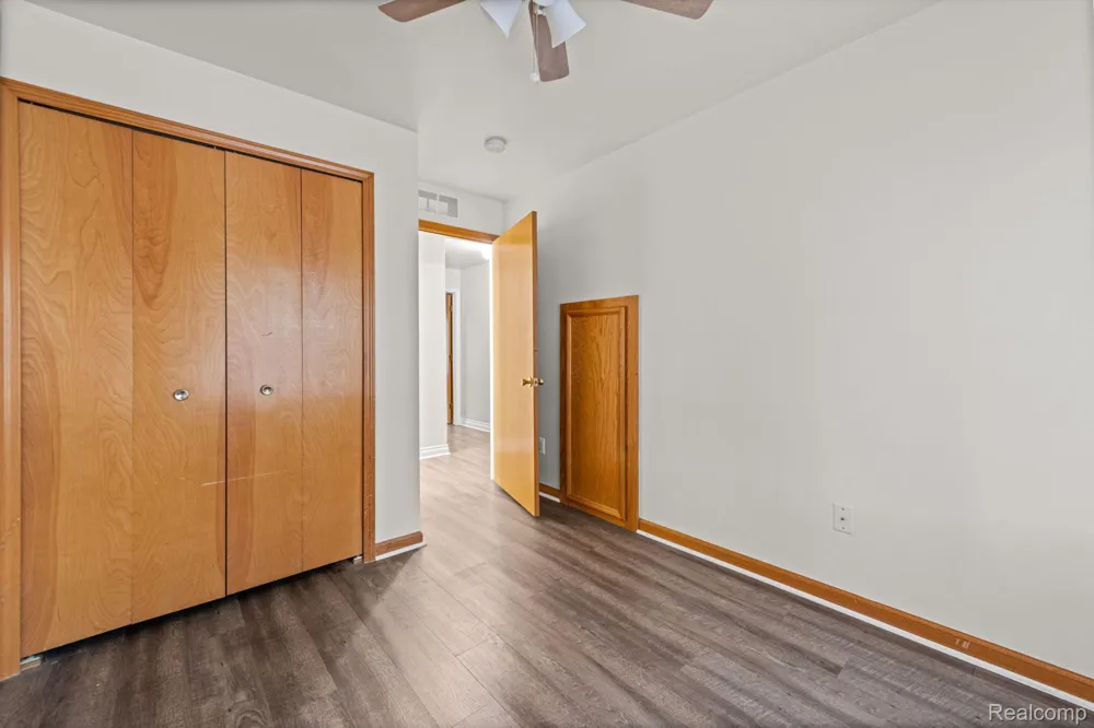 30184 Wedgewood Circle Roseville City, MI 48066