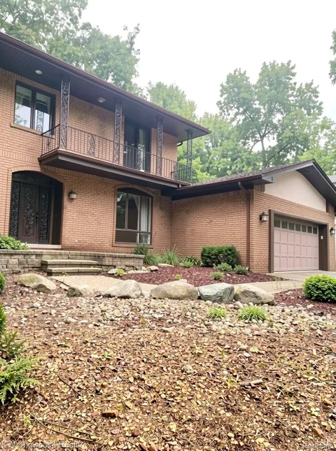 5064 Far Ravine Court
