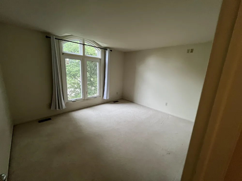 1431 Provincial Drive Troy City, MI 48084