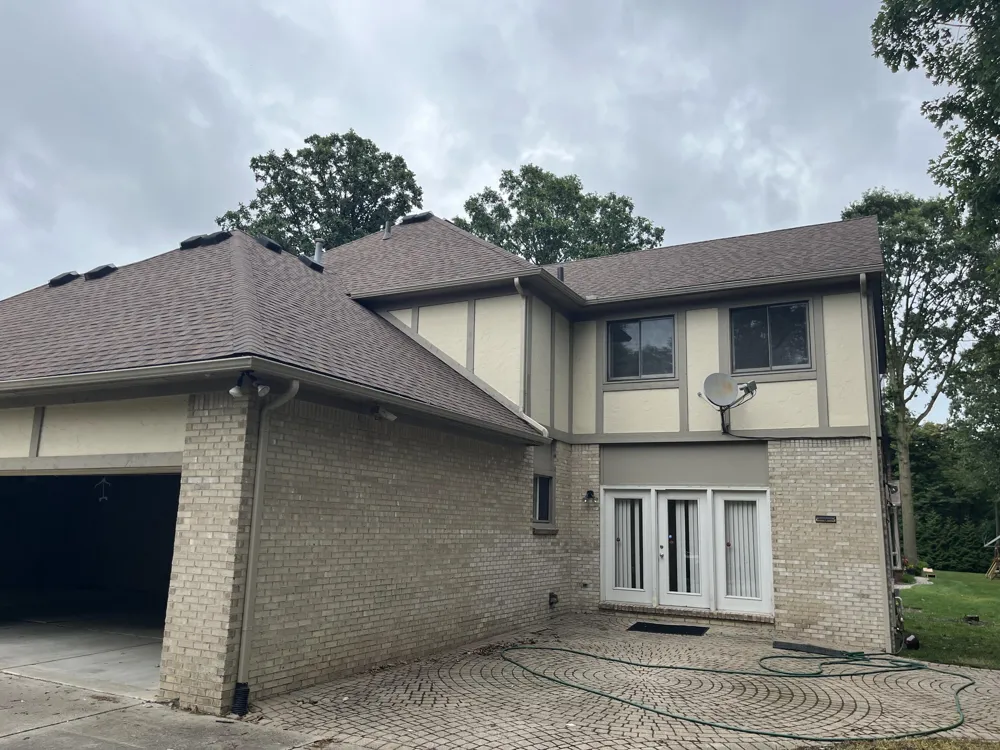 1431 Provincial Drive Troy City, MI 48084