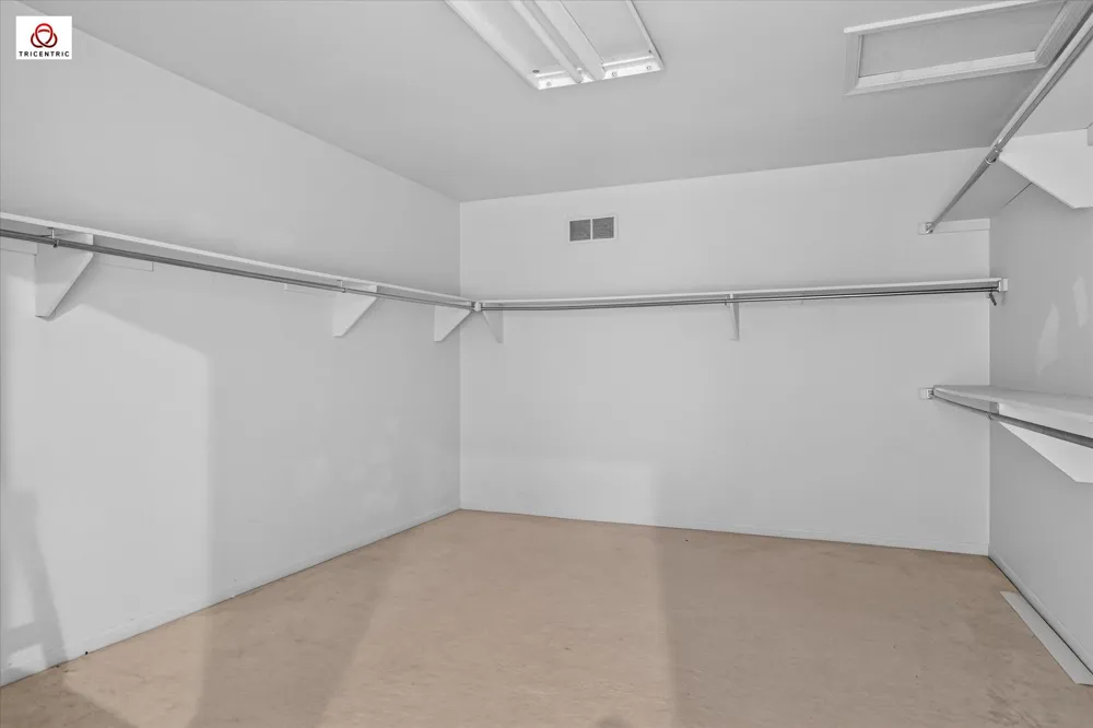 1431 Provincial Drive Troy City, MI 48084