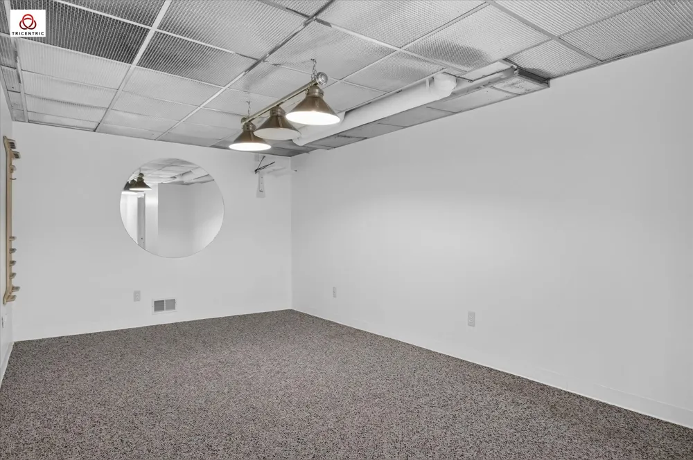 1431 Provincial Drive Troy City, MI 48084