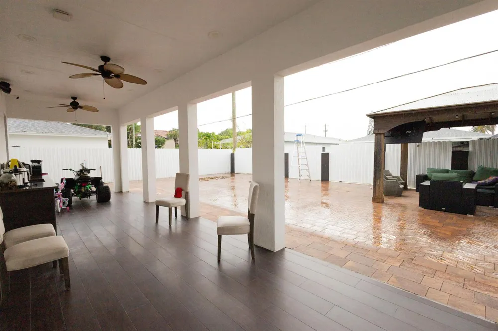 725 Mercury Street Street West Palm Beach, FL 33406