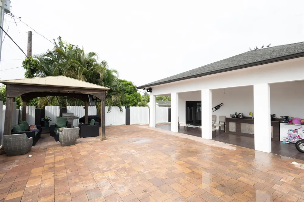725 Mercury Street Street West Palm Beach, FL 33406