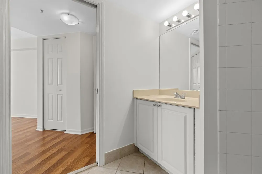 300 Crestwood Court #302 Royal Palm Beach, FL 33411