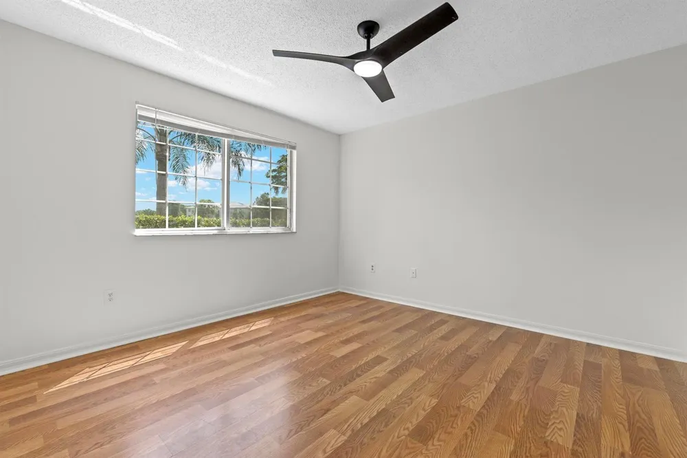 300 Crestwood Court #302 Royal Palm Beach, FL 33411