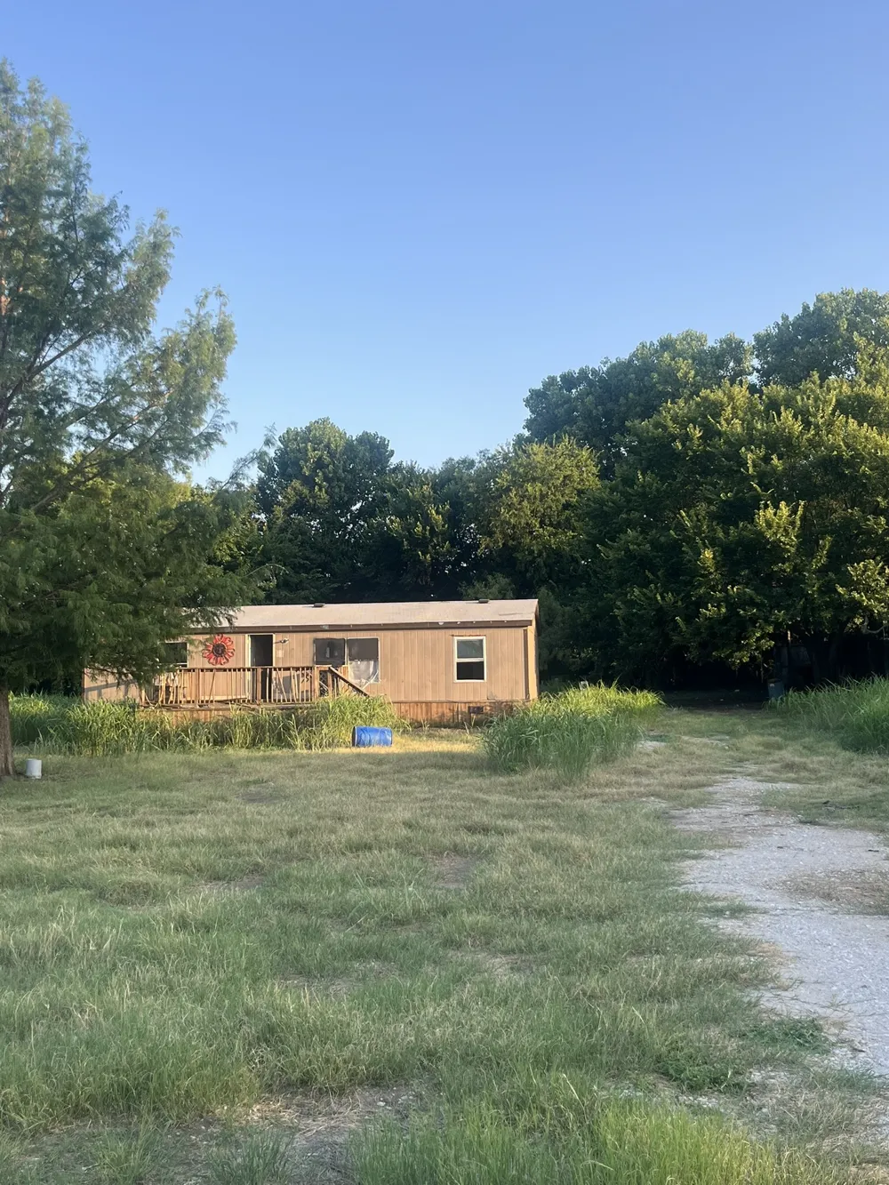 101 Brook Court Springtown, TX 76082