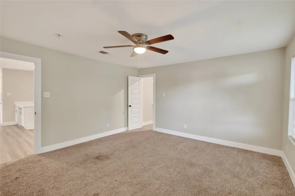 209 W 9th Street Kemp, TX 75143