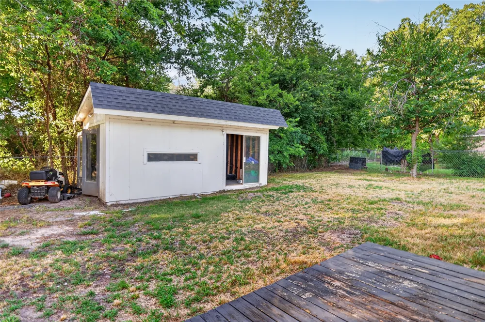 209 W 9th Street Kemp, TX 75143